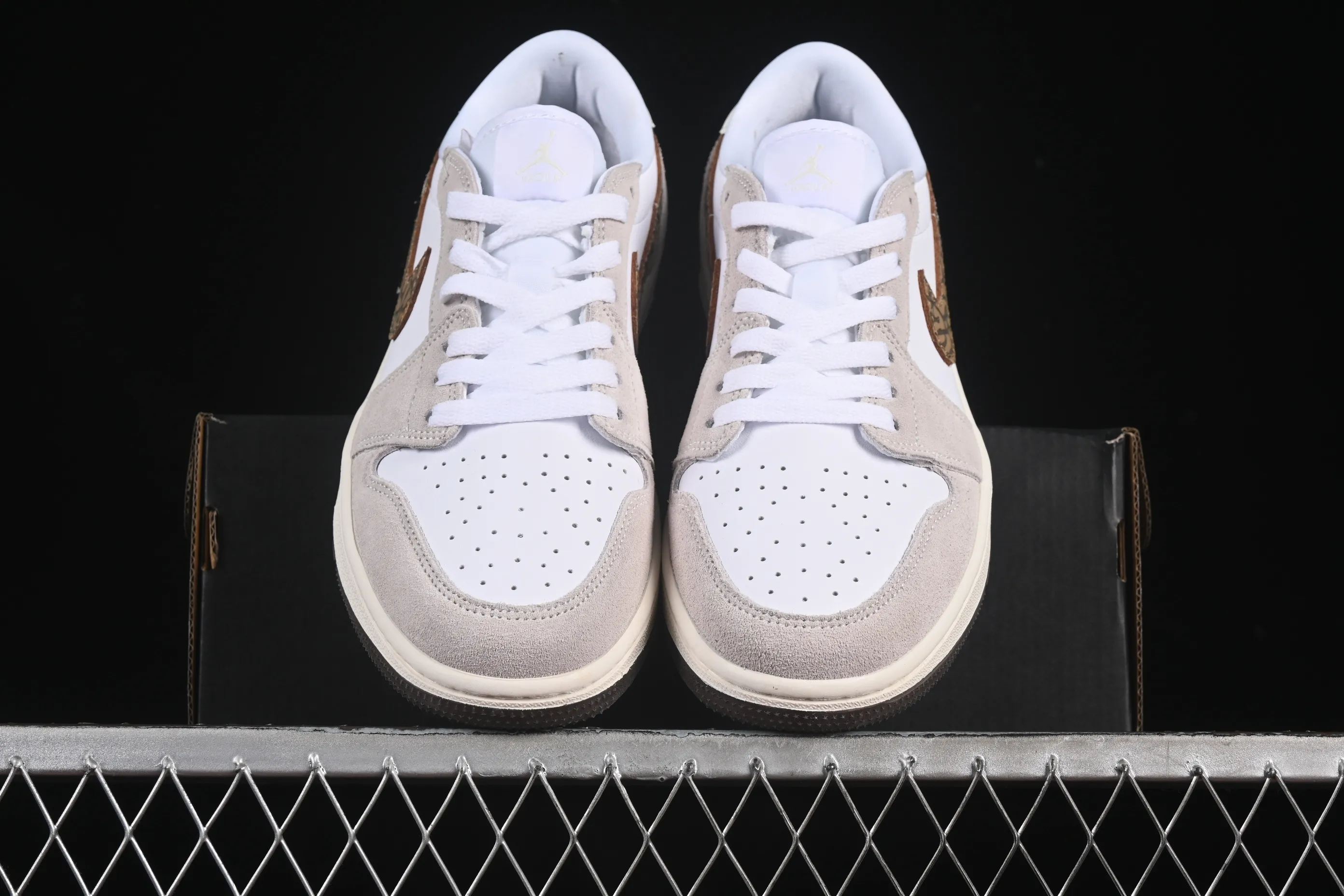 All categories Air Jordan Jordan series basketball shoes Air Jordan 1 Low Air Jordan 1 Low Golf AJ1 Joe 1 new golf version white gray gold color DD9315-116